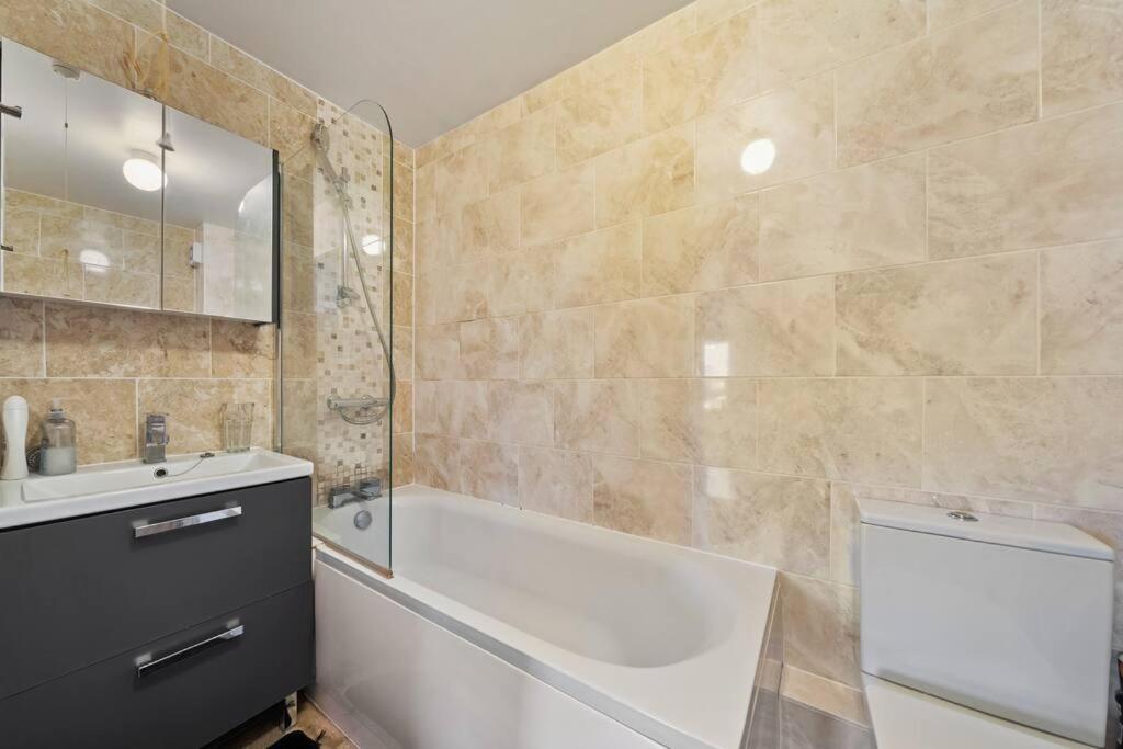 Cozy Apartment In Greater London - 1Br,1 Bath Luaran gambar